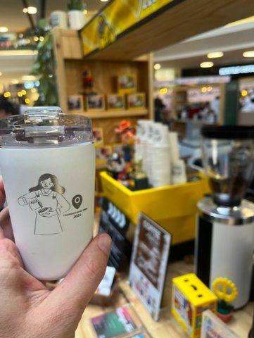 BYOC : Bring your own cup! - <p>If you're planning to come to Fourways Mall this weekend for the Specialty Coffee Expo, don't forget to Bring Your Own Cup (BYOC)!

BYOC is an environmental campaign initiated by Breathe Con...</p>