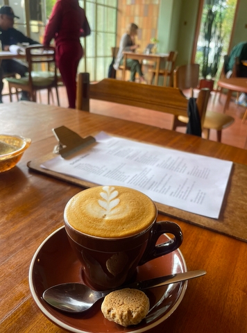 Cafe Focus: Breezeblock - 