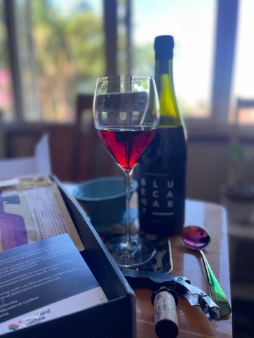 Review: Minimalist Wines X Bluebird Coffee Roastery - <p>A meeting of minds, attention to detail and a celebration of anaerobic flavour make this collaboration between Minimalist Wines and Bluebird Coffee Roastery, a match made in heaven.



Tasting new...</p>